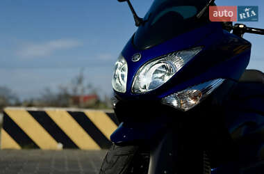 Макси-скутер Yamaha T-MAX 2009 в 