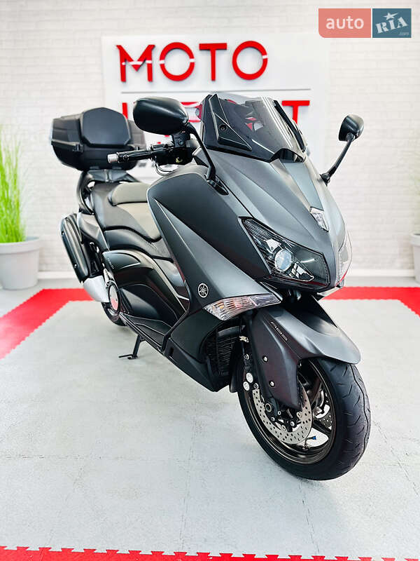 Максі-скутер Yamaha T-MAX 2013 в 