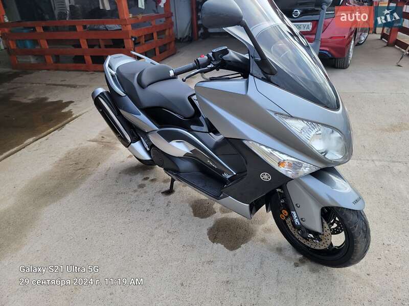 Максі-скутер Yamaha T-MAX 2011 в 