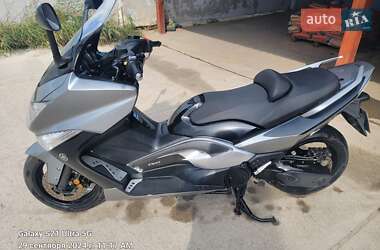 Максі-скутер Yamaha T-MAX 2011 в 