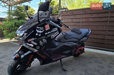 Спортбайк Yamaha T-MAX 2014 в 