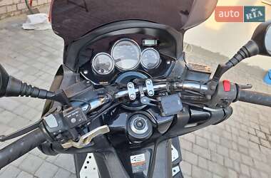 Грузовые мотороллеры, мотоциклы, скутеры, мопеды Yamaha T-MAX 2010 в 