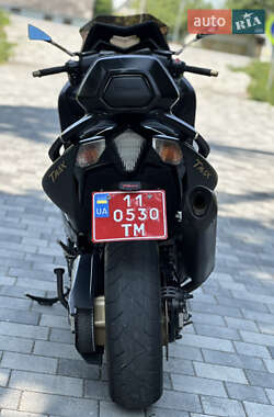 Макси-скутер Yamaha T-MAX 2013 в 