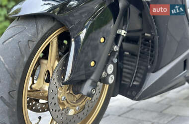 Макси-скутер Yamaha T-MAX 2013 в 