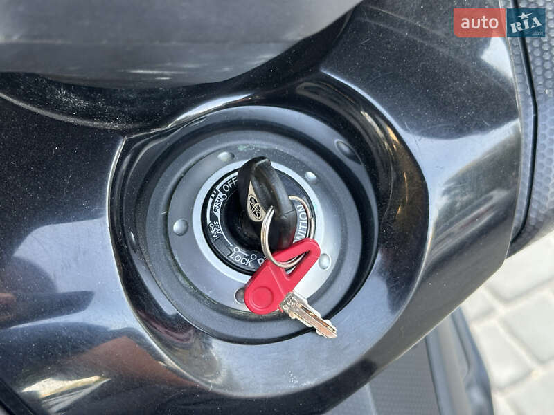 Максі-скутер Yamaha T-MAX 2012 в Дніпрі