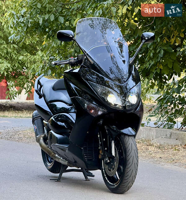 Максі-скутер Yamaha T-MAX 2011 в Одесі фото 4 Максі-скутер Yamaha T-MAX 2011 в Одесі