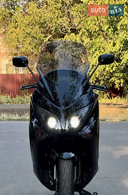 Макси-скутер Yamaha T-MAX 2011 в 