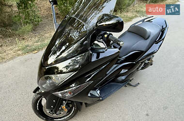 Макси-скутер Yamaha T-MAX 2011 в 