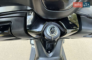 Макси-скутер Yamaha T-MAX 2011 в 