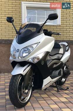 Макси-скутер Yamaha T-MAX 2009 в 