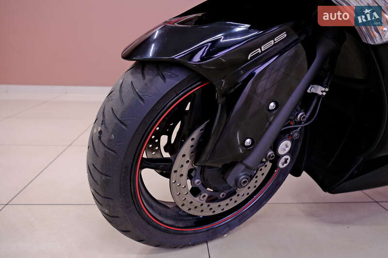 Максі-скутер Yamaha T-MAX 2013 в Одесі фото 21 Максі-скутер Yamaha T-MAX 2013 в Одесі