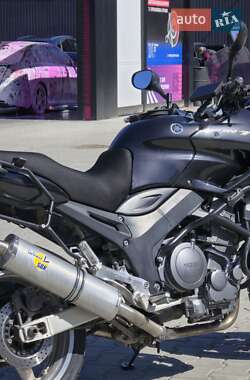 Мотоцикл Многоцелевой (All-round) Yamaha TDM 900 2005 в 