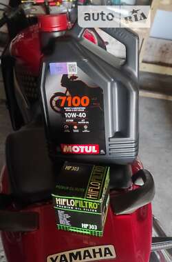 Спортбайк Yamaha Thunder 2000 в 