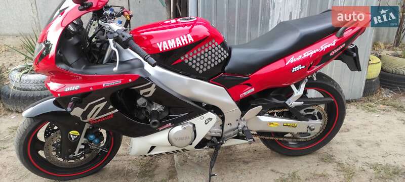 Спортбайк Yamaha Thunder 2000 в Полтаве