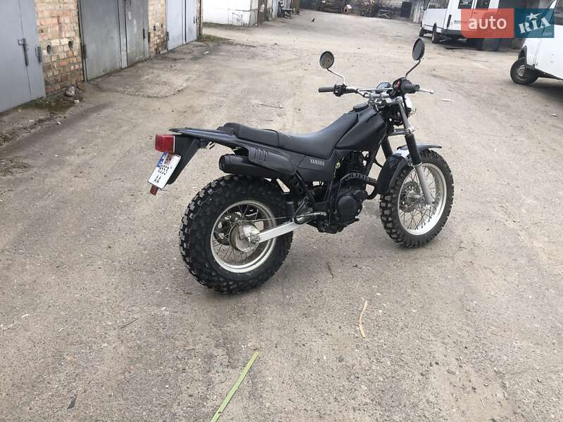 Мотоцикл Позашляховий (Enduro) Yamaha TW 2002 в 
