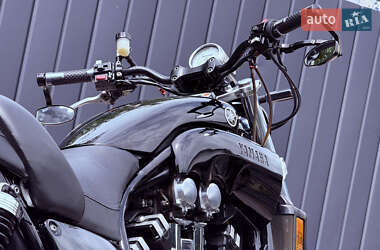 Мотоцикл Круізер Yamaha V-Max 1200 1999 в Чернівцях