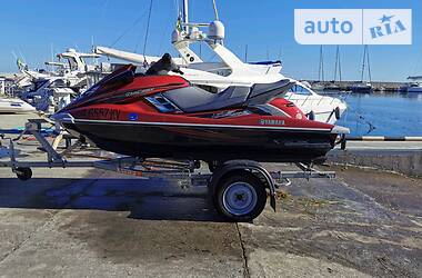 Гідроцикл туристичний Yamaha WaveRunner 2013 в Одесі