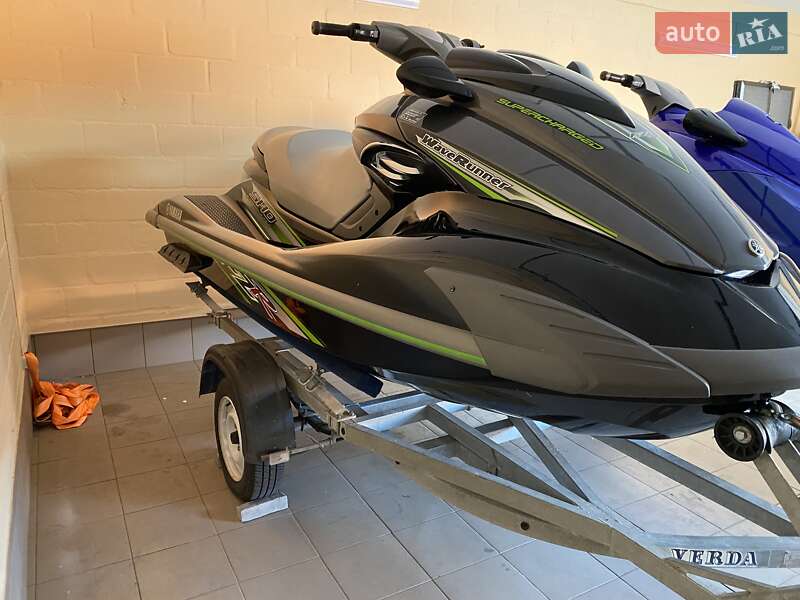 Гідроцикл туристичний Yamaha WaveRunner 2011 в Білій Церкві