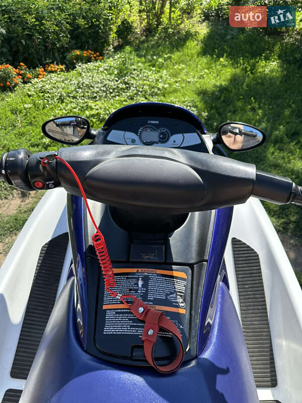 Гідроцикл туристичний Yamaha WaveRunner 2006 в Ладижині