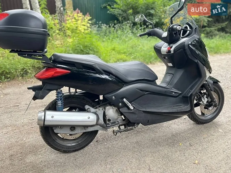 Yamaha X-Max 125 2011