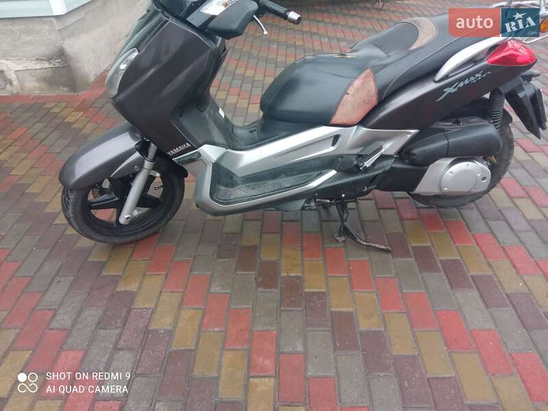 Максі-скутер Yamaha X-Max 250 2006 в Полонному