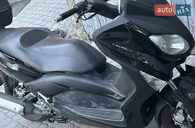 Макси-скутер Yamaha X-Max 250 2013 в 