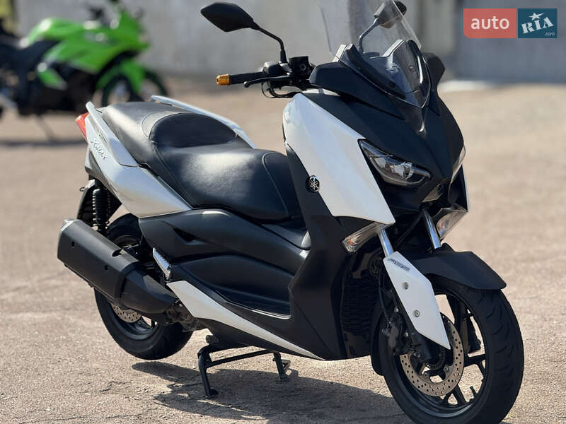 Макси-скутер Yamaha X-Max 250 2018 в 