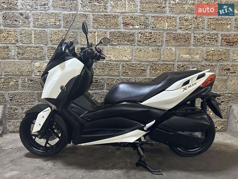 Yamaha X-Max 250 2018