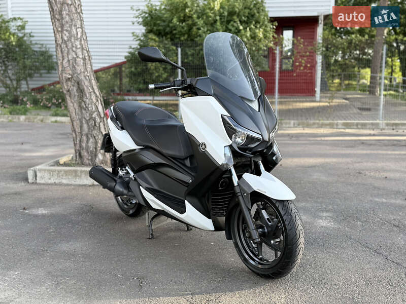 Макси-скутер Yamaha X-Max 250 2015 в Виннице