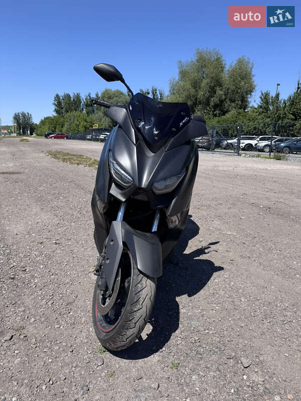 Yamaha X-Max 300 2021