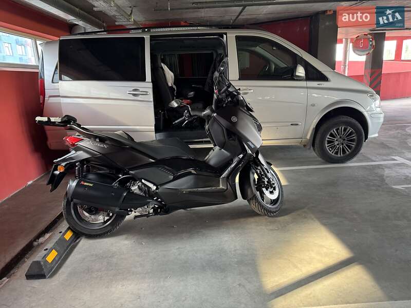 Макси-скутер Yamaha X-Max 2024 в Киеве