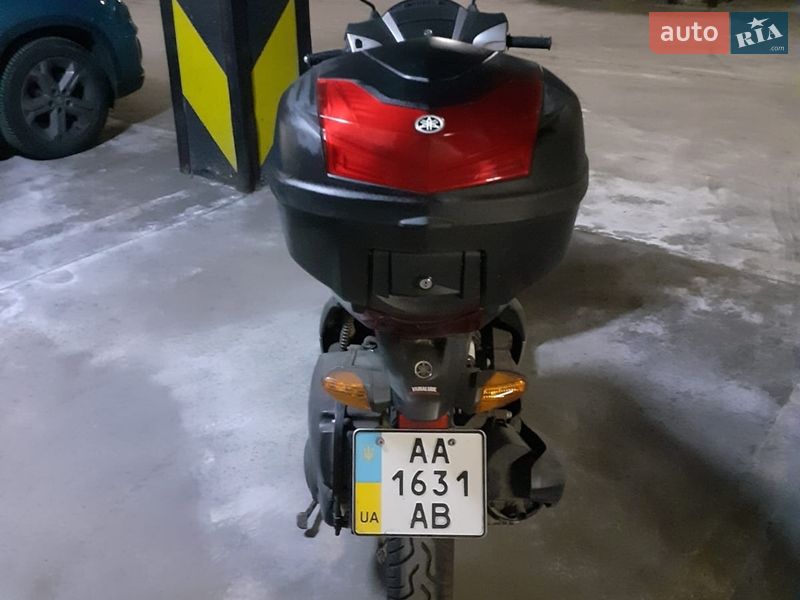 Скутер Yamaha Xenter 150 2012 в Киеве