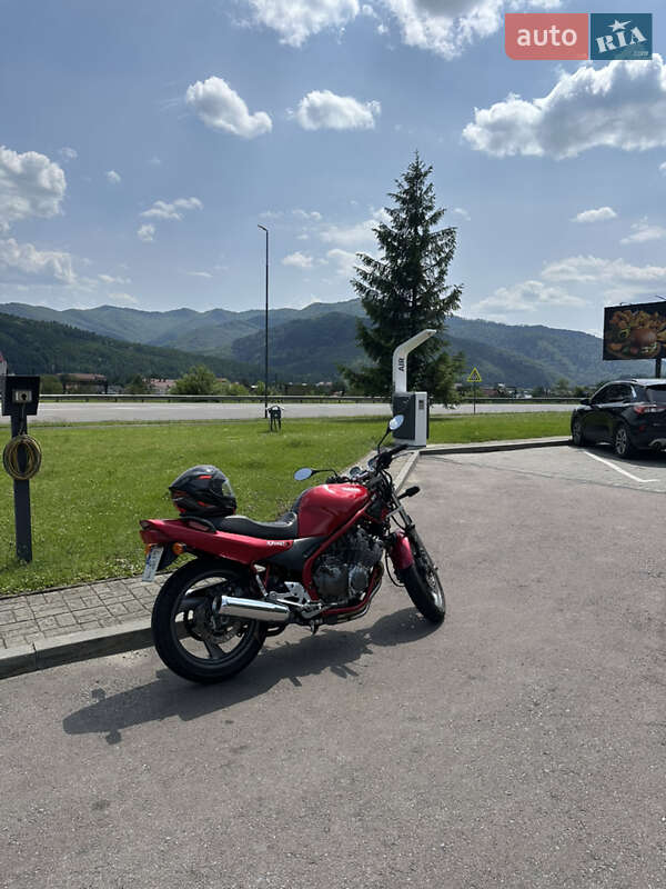 Мотоцикл Без обтекателей (Naked bike) Yamaha XJ 600 Diversion 2000 в Новом Роздоле