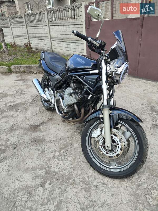 Мотоцикл Классик Yamaha XJ6 Diversion 2001 в 