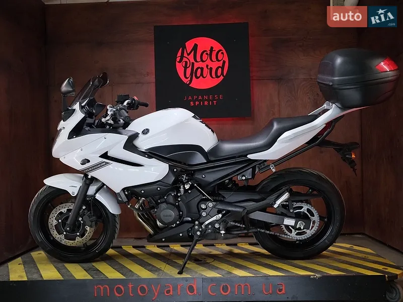 Yamaha XJ6 Diversion 2011