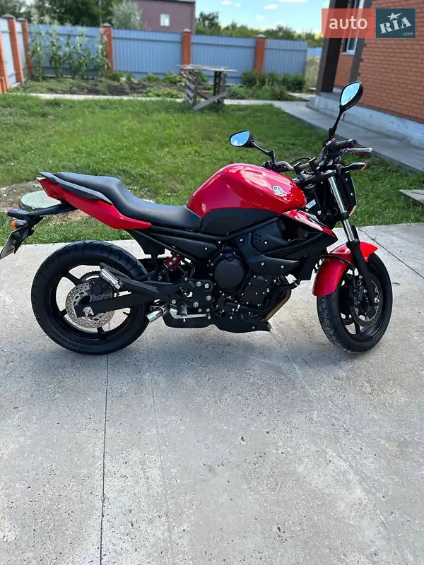 Yamaha XJ6 2012