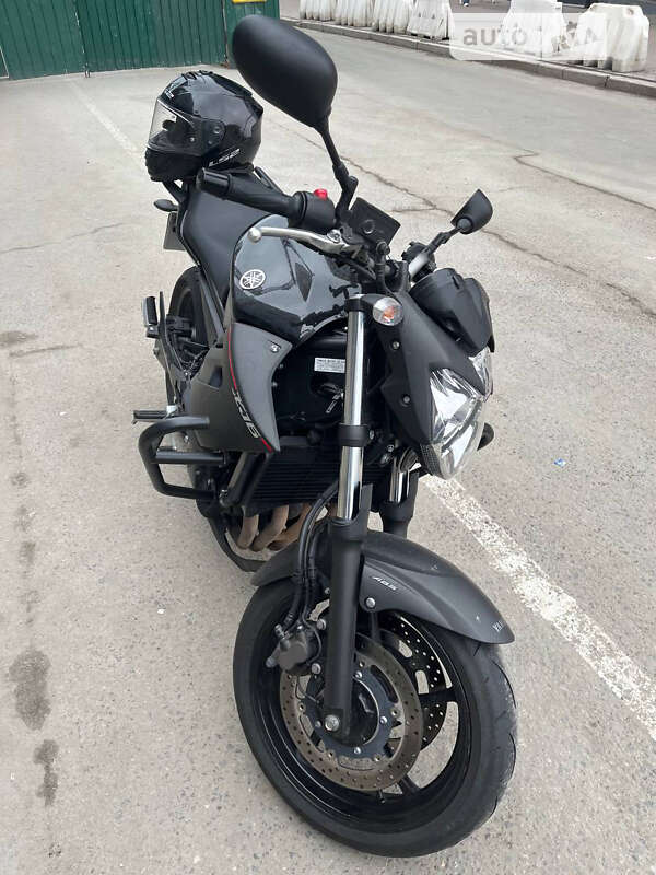 Мотоцикл Без обтекателей (Naked bike) Yamaha XJ6 2016 в Киеве