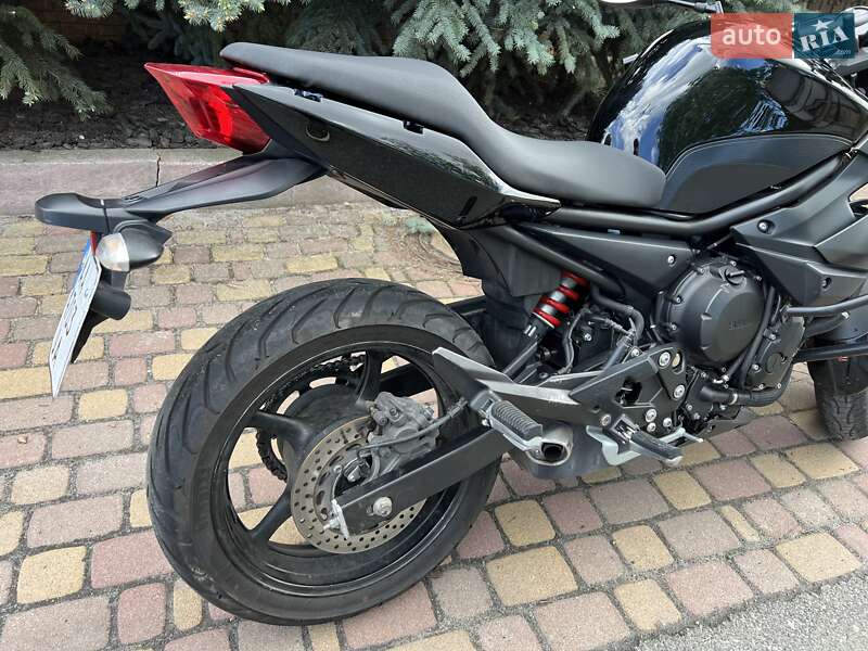 Мотоцикл Без обтікачів (Naked bike) Yamaha XJ6 2016 в Києві