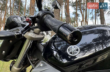 Мотоцикл Без обтекателей (Naked bike) Yamaha XJ6 2009 в 