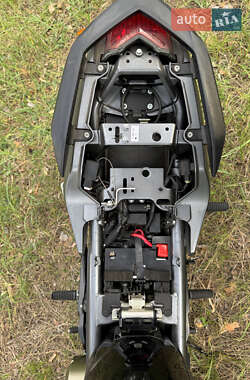 Мотоцикл Без обтекателей (Naked bike) Yamaha XJ6 2009 в 
