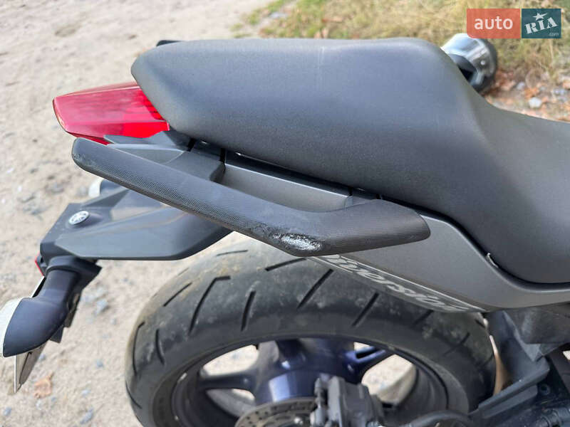 Мотоцикл Без обтікачів (Naked bike) Yamaha XJ6 2013 в Вінниці