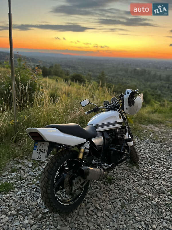 Спортбайк Yamaha XJR 1997 в Коломиї
