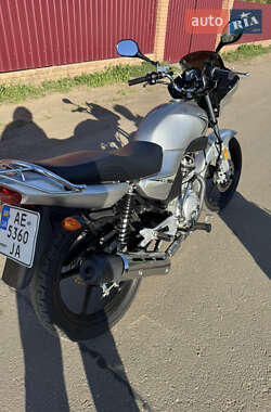 Мотоцикл Классик Yamaha YBR125 2022 в 
