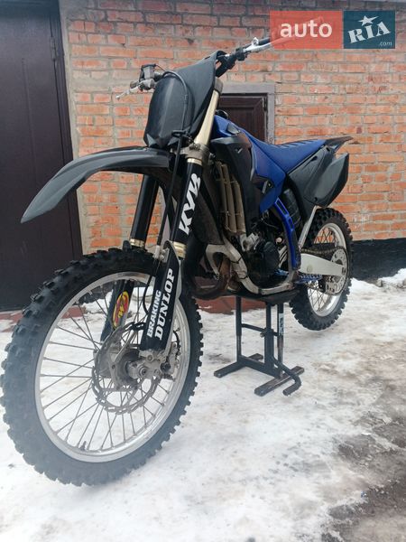 Yamaha YZ 125