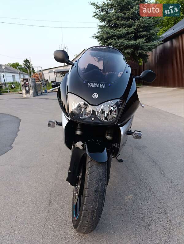 Спортбайк Yamaha YZF 1000R 2002 в Баре