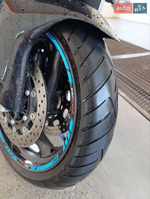 Спортбайк Yamaha YZF 1000R 2002 в Баре