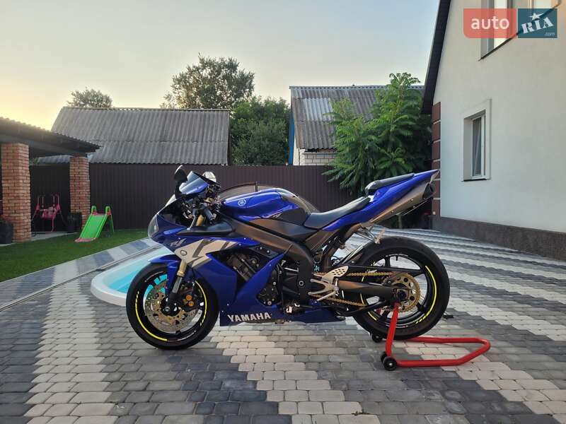 Спортбайк Yamaha YZF 1000R 2004 в Каневі