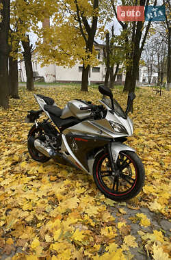 Спортбайк Yamaha YZF R-125 2012 в Кіцмані