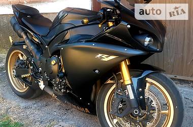 Спортбайк Yamaha YZF R1 2011 в Миргороді