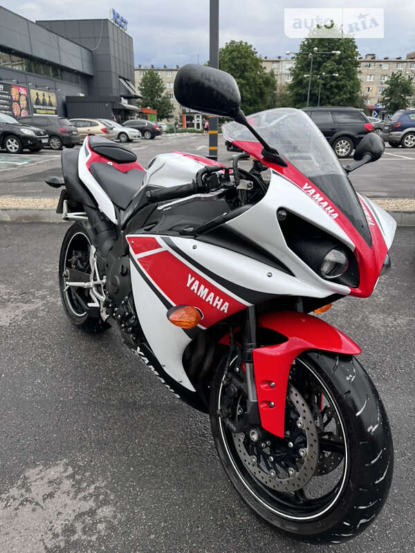 Спортбайк Yamaha YZF R1 2010 в Харкові